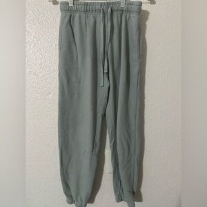 Mono B lightweight jogger